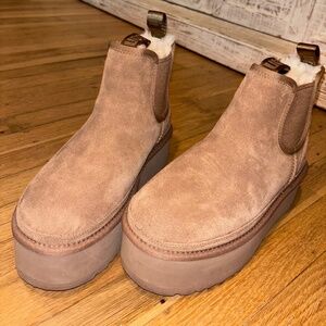 UGG Chelsea Neumel Platform boots (lightly used) size 8
